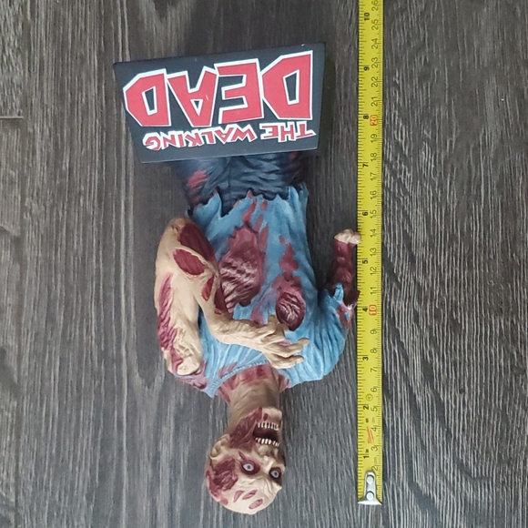 Diamond Select Toys 2013 The Walking Dead Zombie 9" Piggy Bank Change Coin - Picture 2 of 10